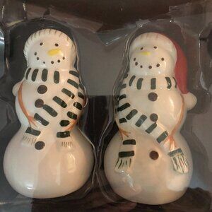 🛒 $6 - Salt & Pepper Shakers - Snowman Christmas Winter NIB #83